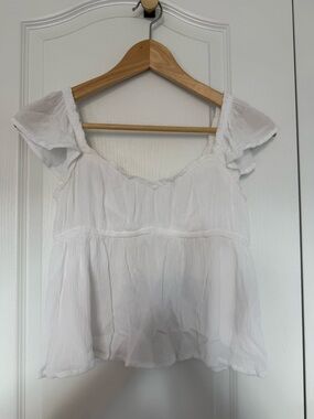 Hollister White Flutter Sleeve Top